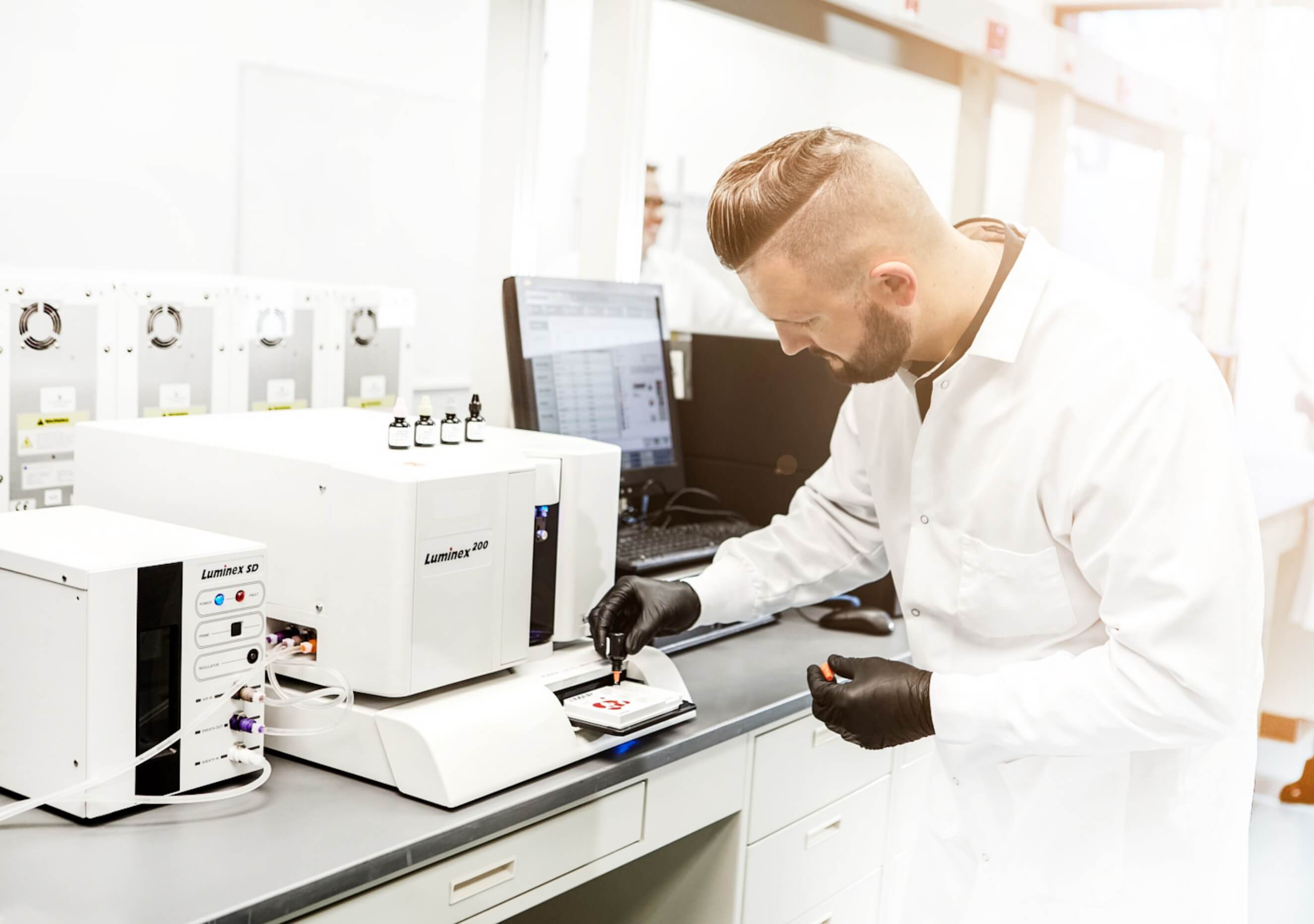 Expert Using Diasorin LUMINEX® 200™ System - Diasorin